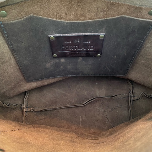 Portland Leather Dark Brown Tote Bag - Picture 3 of 5